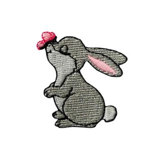 Applikation - Hase mit Schmetterling