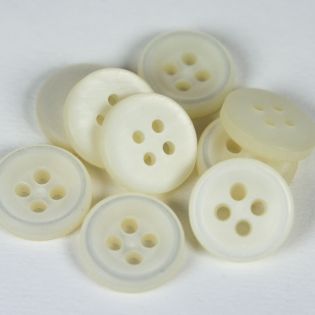 4-Loch-Knopf - 18 mm - creme