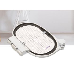 ANGEBOT MÄRZ - Bernina - Großer Freiarm-Stickrahmen 